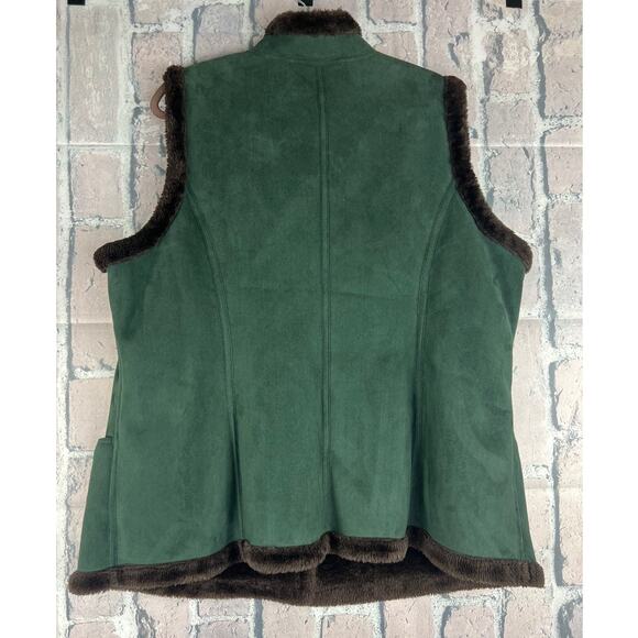 Style & Co Hunter Green suede look fur lined vest with hidden Snap buttons/ Size - Picture 2 of 12